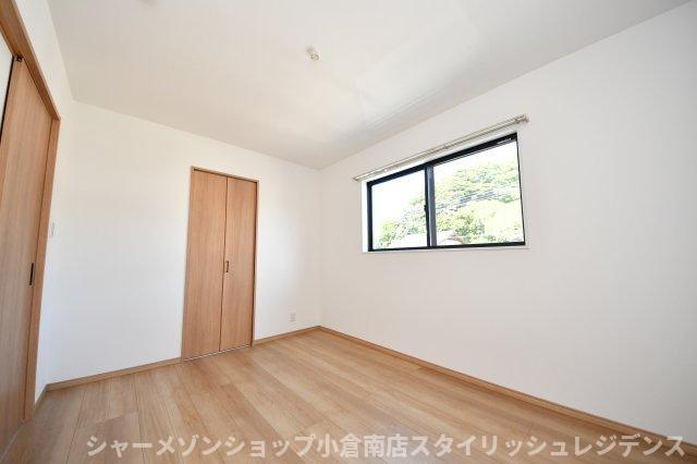 与原戸建2号棟の居間・リビング