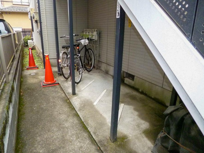 【その他共用部分】 | メゾン飛鳥 | 駐輪場