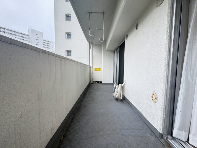 コスモ西葛西（5階部分）／仲介手数料無料／内装新規フルリノベーションのバルコニー