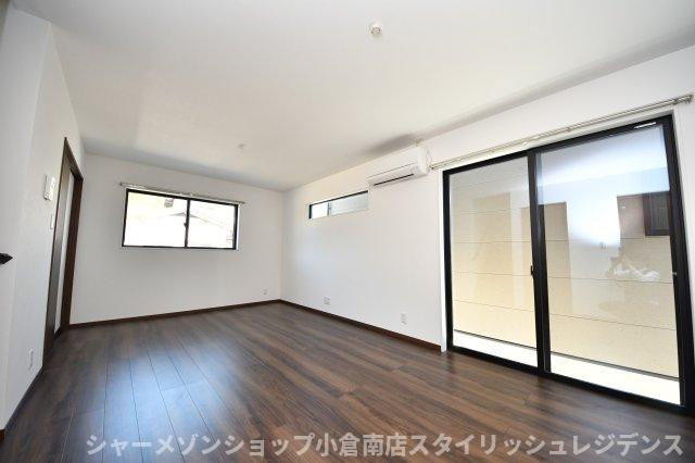 与原戸建3号棟の居間・リビング