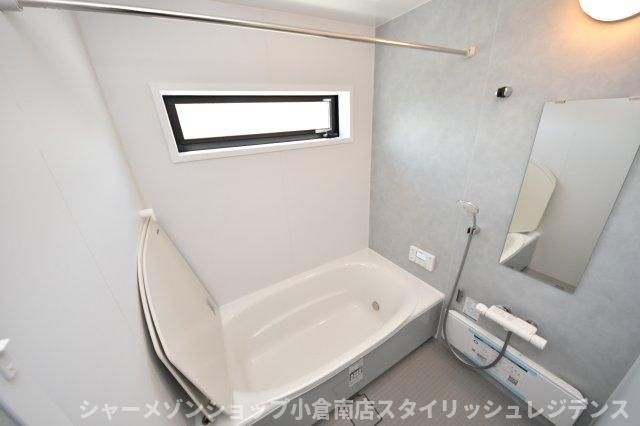 与原戸建3号棟の浴室