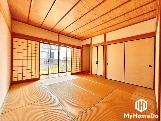 守山区小幡2丁目の和室|畳の上でくつろぎ、家族の団らんを楽めます