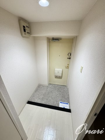 グランドゥール緑ヶ丘の玄関