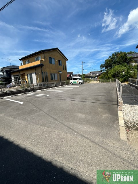 スアビスの駐車場