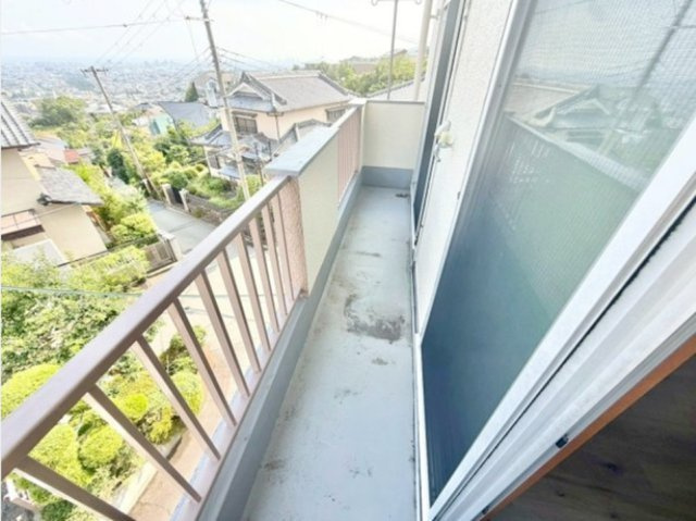 甲山グリーンハイツのバルコニー|南東向きバルコニー　陽当たり良好
