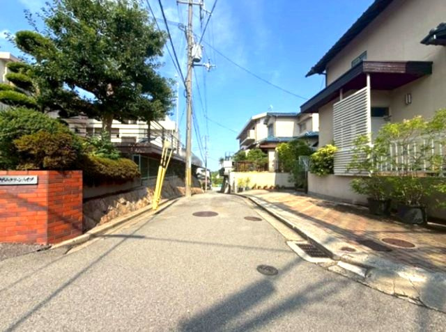 甲山グリーンハイツのエントランス