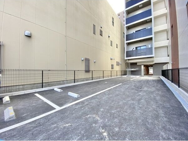 S-RESIDENCE大曽根駅前の駐車場