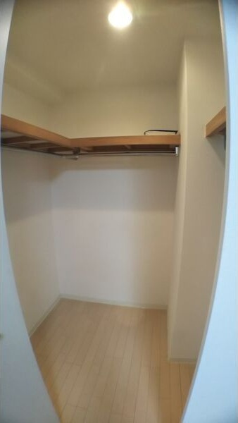 エムヒルズ西本町の収納