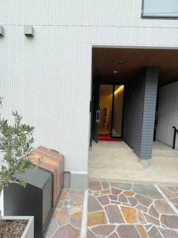 Residence lOlivierのエントランス