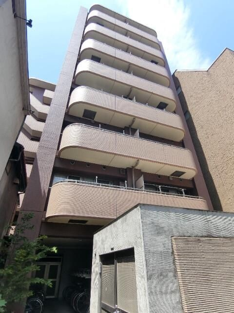 セザン新町の外観