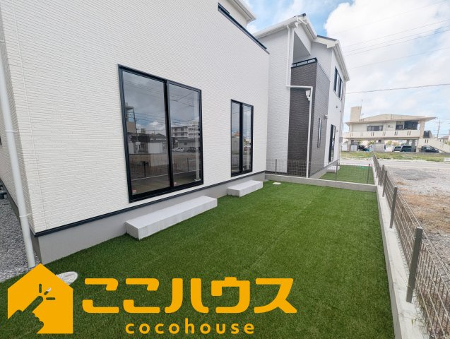 南城市玉城富里　新築戸建て　全2棟　B号棟の庭|【施工例】※同施工の別物件写真