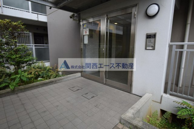 【エントランス】 | アイレックスプラザ