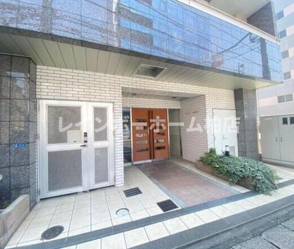 特典：仲介手数料が無料です!!のエントランス|落ち着いたエントランスです
