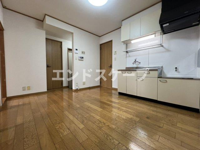 ロキシー・レーヴＡの居間・リビング|高崎、前橋のお部屋探しはエンドスケープまで！お客様の理想お聞かせ下さい♪