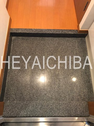 スカイコートヌーベル入谷の玄関