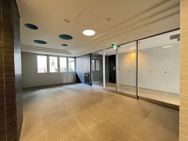 アスヴェル神戸駅前のロビー