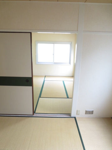 一王山マンションの和室