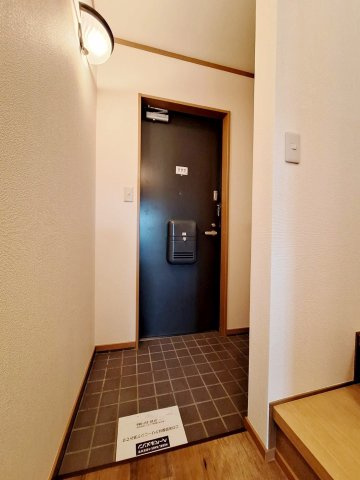 ヴィラ境川の玄関