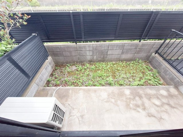 ヴィラ境川の庭