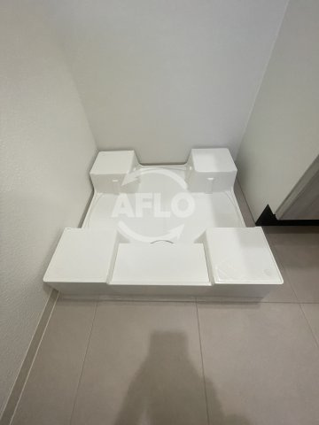 レオンヴァリエ長堀通の洗面所|レオンヴァリエ長堀通　洗濯機置場