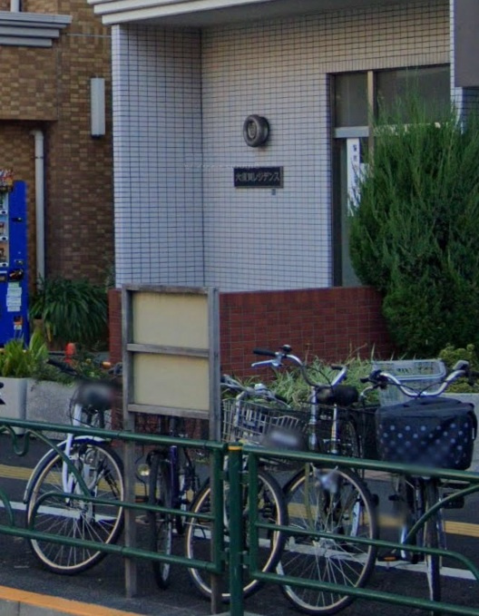 大須賀レジデンスのエントランス