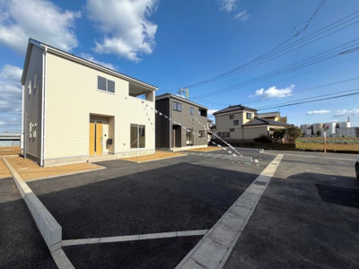【駐車場】 | 銚子市春日台町1号棟 | 施工例：即日見学も可能です。お気軽にお問合せ下さい。（ＴＥＬ：０４７６－３７－３８８８）