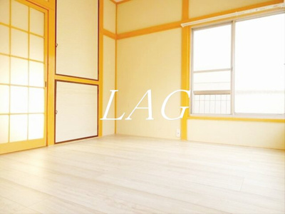 【居間・リビング】 | 本町ハイム | 洋室のお部屋です。