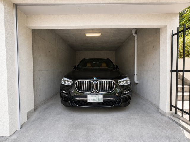 千種区東山元町4丁目戸建の駐車場