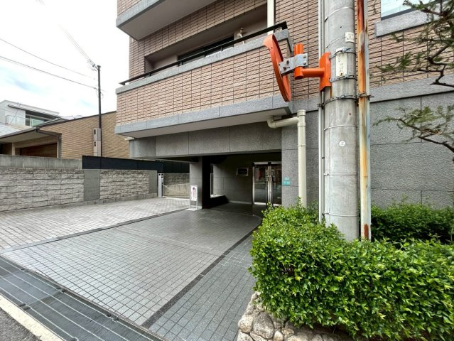 藤和芦屋川ホームズのエントランス