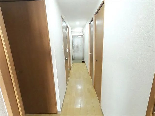 ラフィーネ御影の玄関