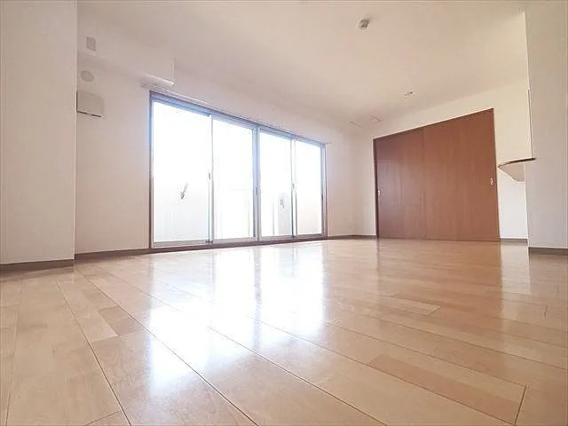 ラフィーネ御影の居間・リビング
