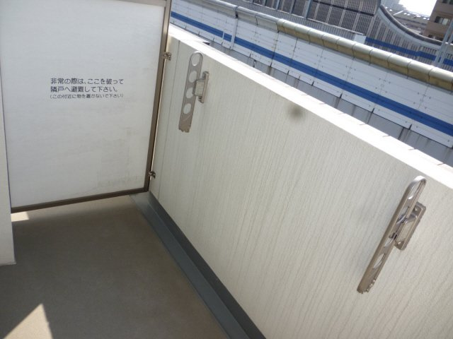 セレニテ甲子園のバルコニー