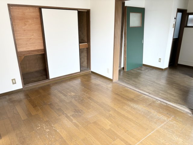 青谷ハイツの居間・リビング