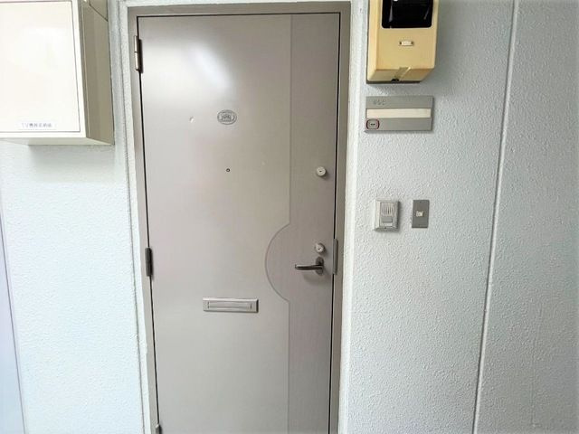 サンベイル横浜南の玄関
