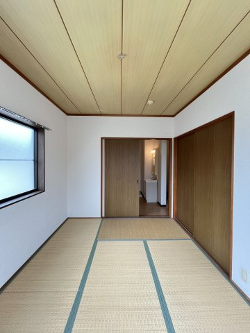 タウンハタガサキA棟の和室