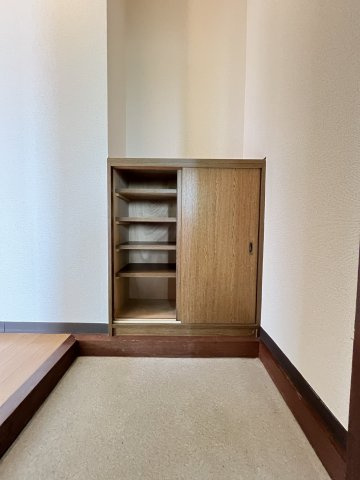 タウンハタガサキA棟の玄関