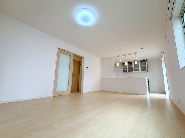 あきる野市引田　中古戸建の居間・リビング