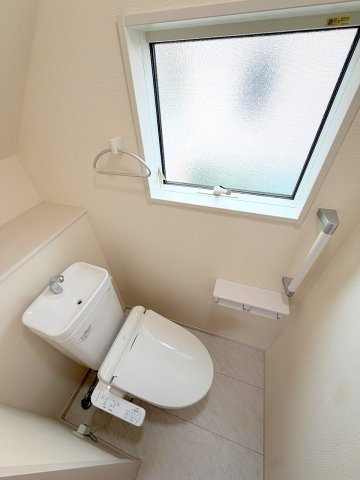 あきる野市引田　中古戸建のトイレ