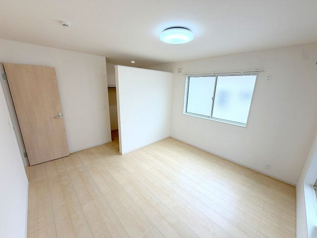 あきる野市引田　中古戸建の洋室