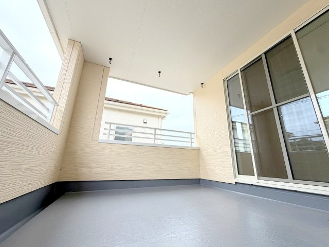 あきる野市引田　中古戸建のバルコニー