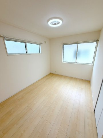 あきる野市引田　中古戸建の洋室