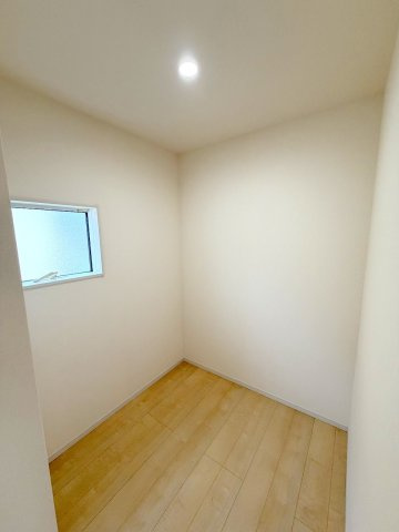 あきる野市引田　中古戸建の洋室