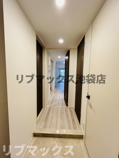 【玄関】パークアクシス池袋イースト 