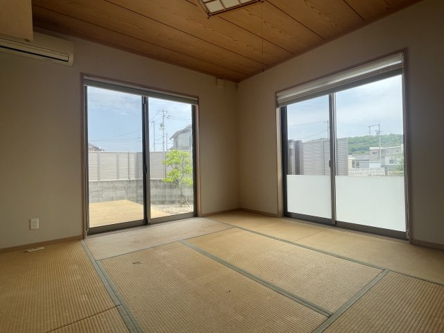 飯山町川原　戸建の和室