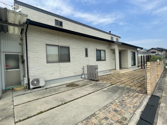 飯山町川原　戸建の外観