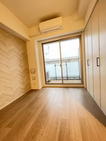 【寝室】スプランディッド江坂DUE 