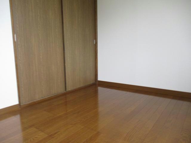 ミワハイツ3の洋室