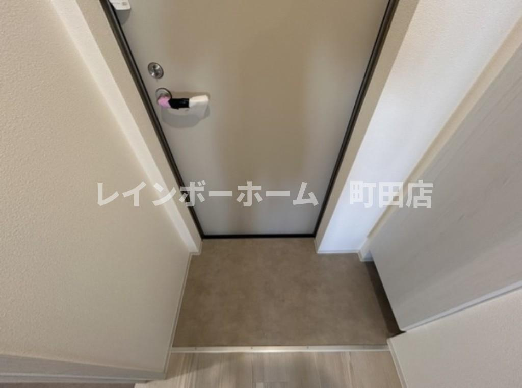 ジーメゾン海老名門沢橋ルリエ※初期費用分割あと払いサービス利用可能物件の玄関