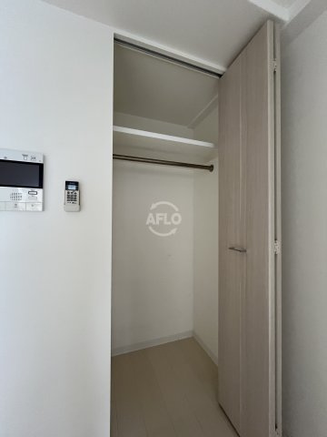 エスレジデンス新大阪リデントの収納|S-RESIDENCE新大阪Ridente　クローゼット