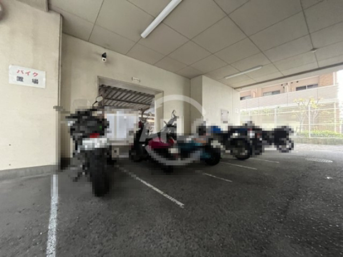 クリテリオン新大阪のその他共用部分|クリテリオン新大阪　バイク置き場